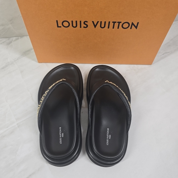 Louis Vuitton Sandals - Picture 4 of 9
